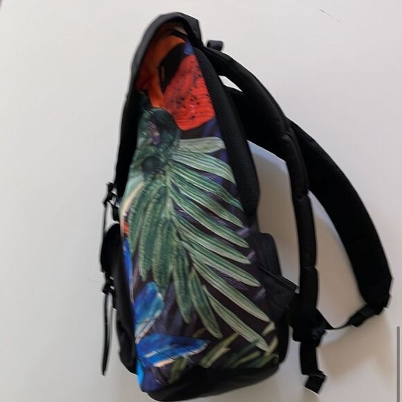 New Herschel Little America Backpack Tropical Floral main image 9